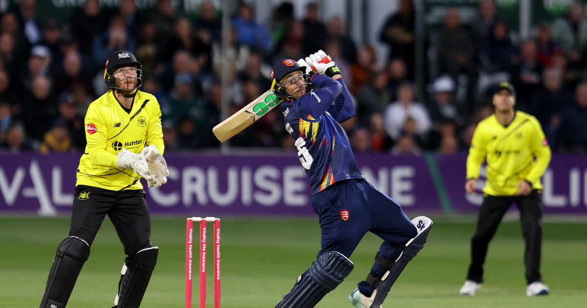 Charlesworth's 19-ball Fifty In Vain As Glos Lose To Essex 